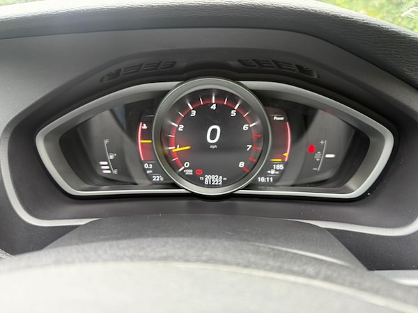 Used Volvo V40 2018 for sale - 75577835: Photo 31