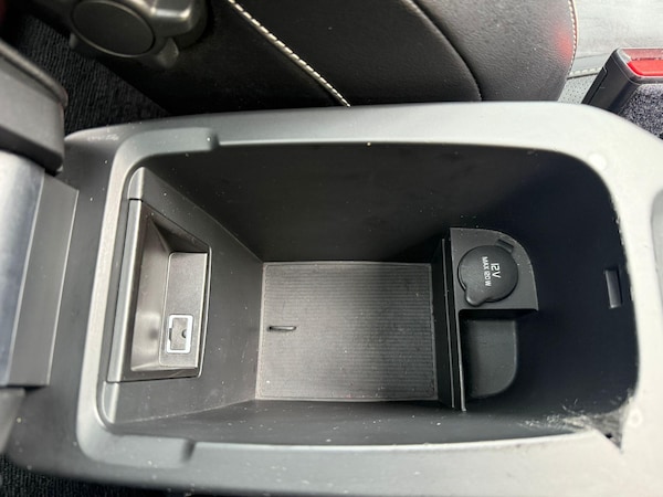 Used Volvo V40 2018 for sale - 75577835: Photo 46