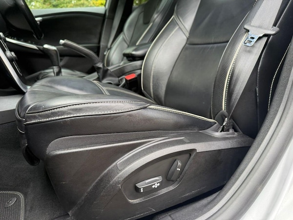 Used Volvo V40 2018 for sale - 75577835: Photo 50