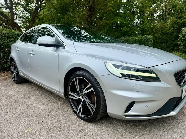 Used Volvo V40 2018 for sale - 75577835: Photo 8