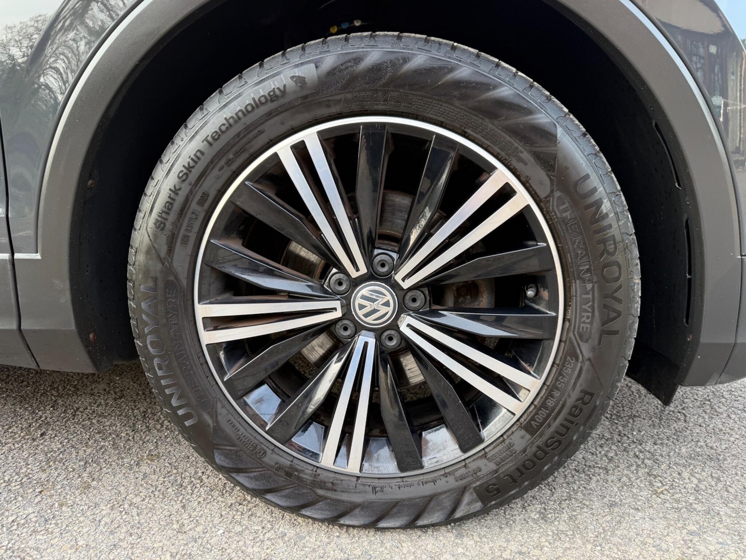 Used Volkswagen Tiguan for sale - 77958029: Photo 12