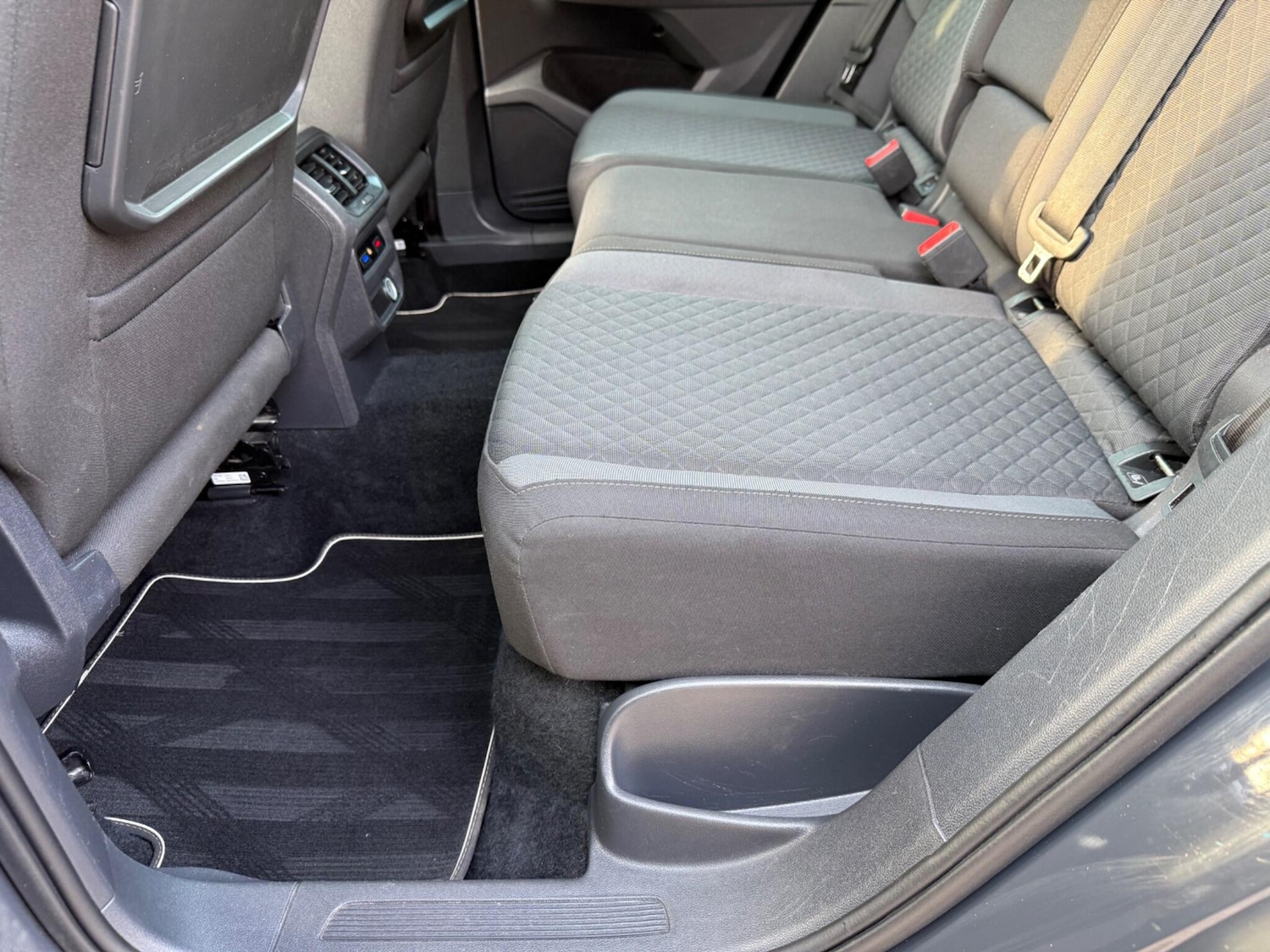 Used Volkswagen Tiguan for sale - 77958029: Photo 53