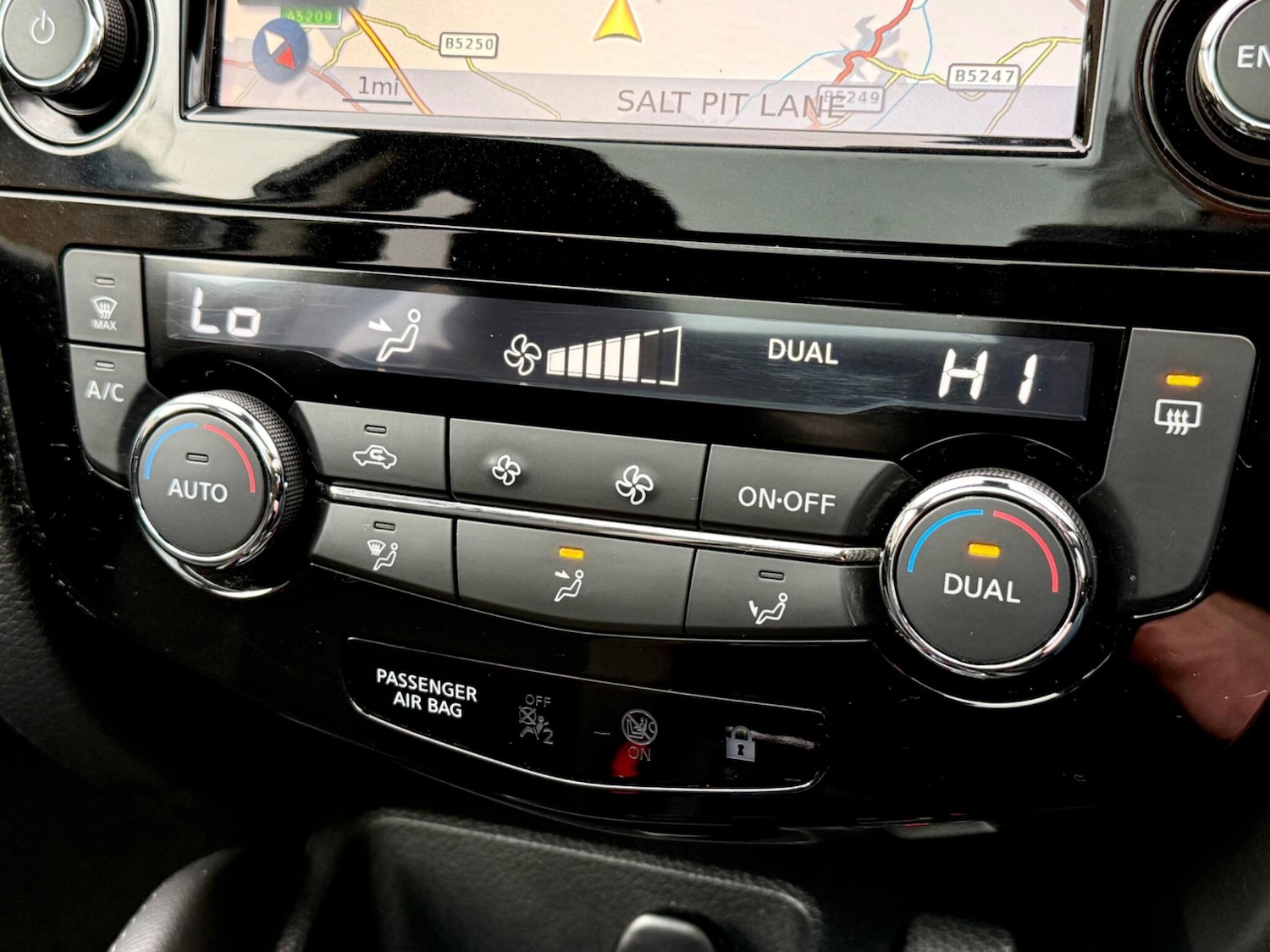 Used Nissan Qashqai 2018 for sale - 77266911: Photo 50