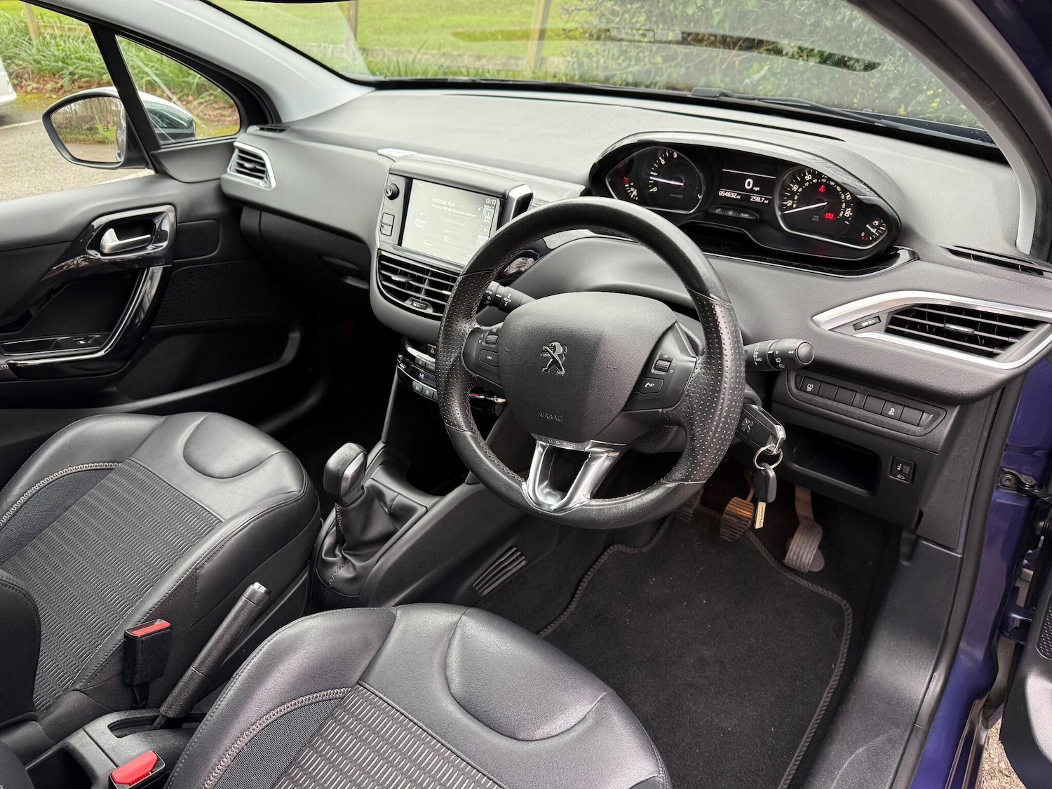 Used Peugeot 208 2015 for sale - 77144280: Photo 13