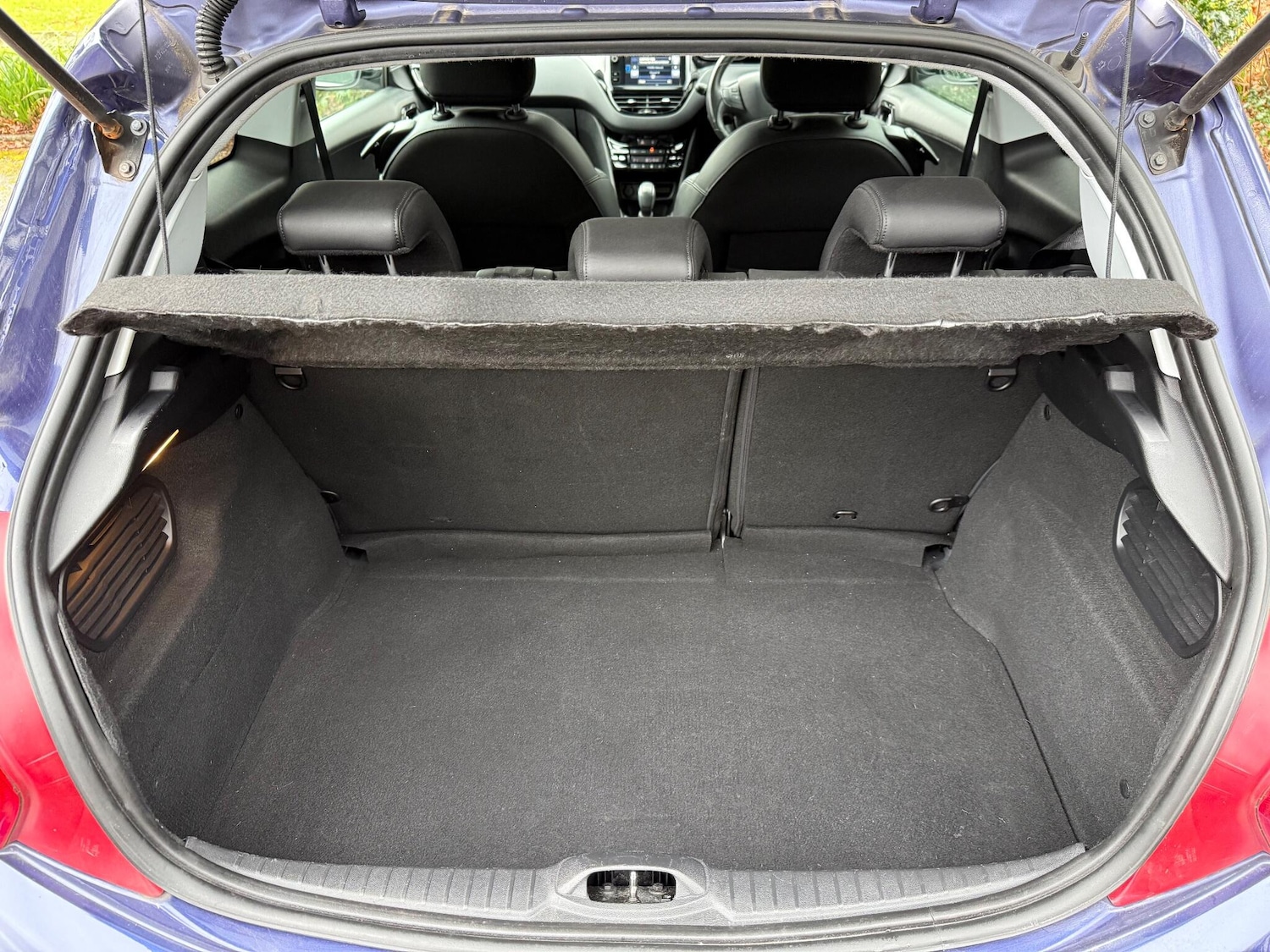 Used Peugeot 208 2015 for sale - 77144280: Photo 36