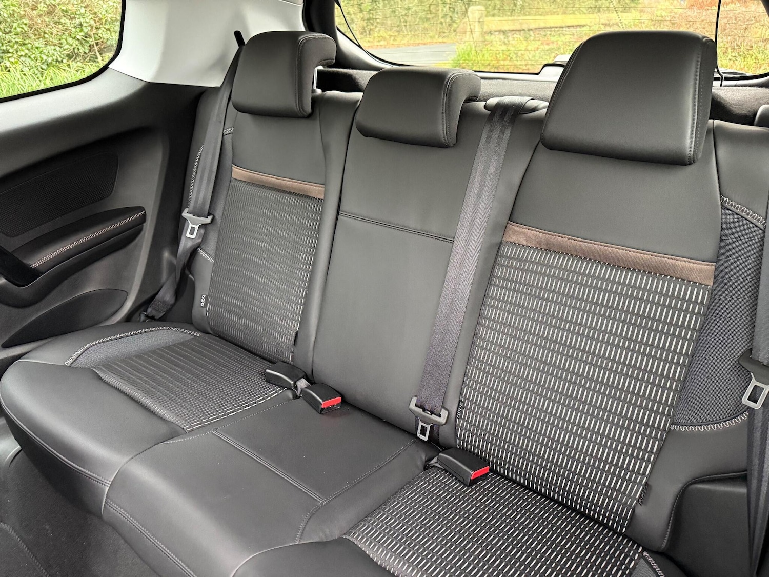 Used Peugeot 208 2015 for sale - 77144280: Photo 37