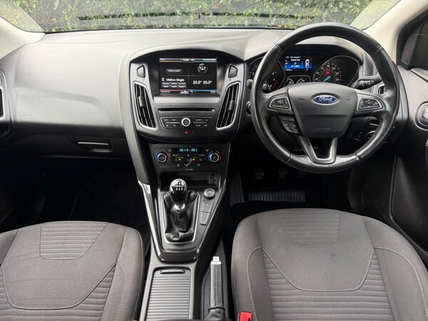 Used Ford Focus 2015 for sale - 76214701: Photo 3