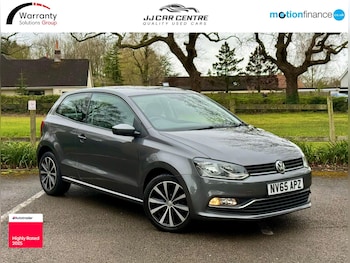 Used Volkswagen Polo 2015 for sale - 78127885: Photo