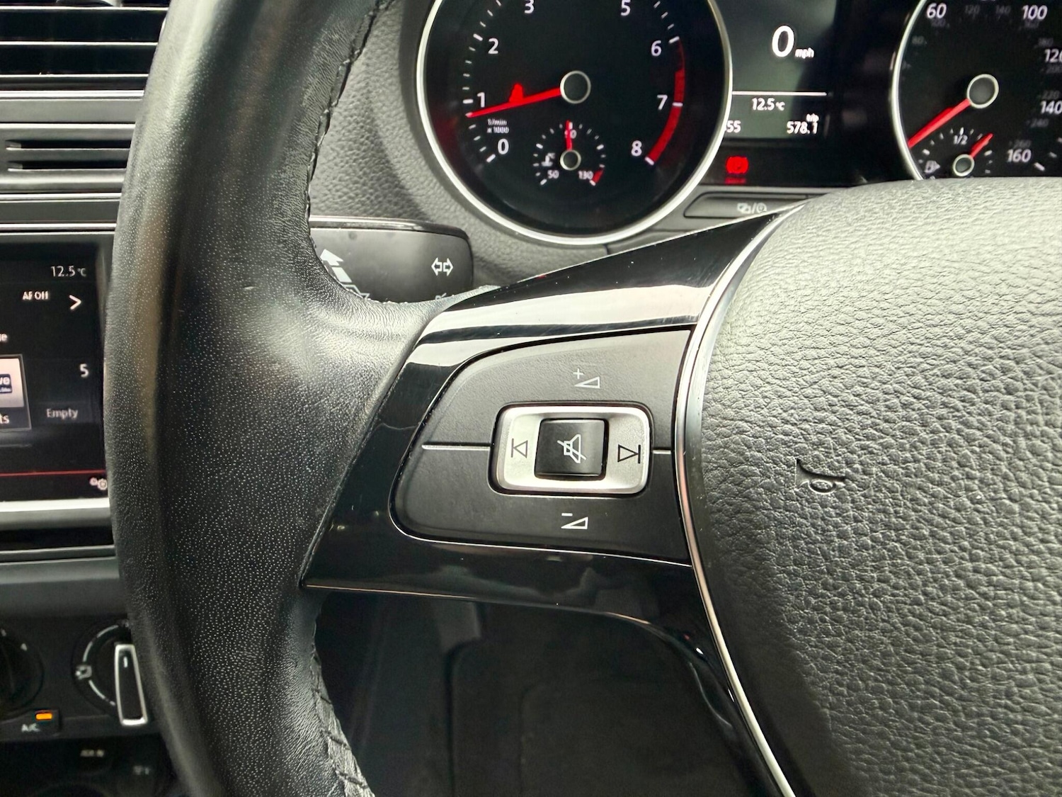 Used Volkswagen Polo for sale - 78127885: Photo 29