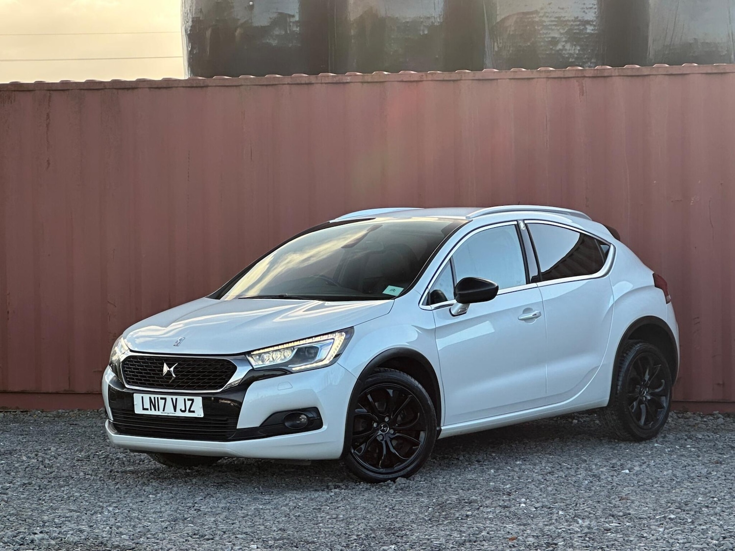 Used DS Automobiles DS 4 Crossback 2017 for sale - 76886115: Photo 2