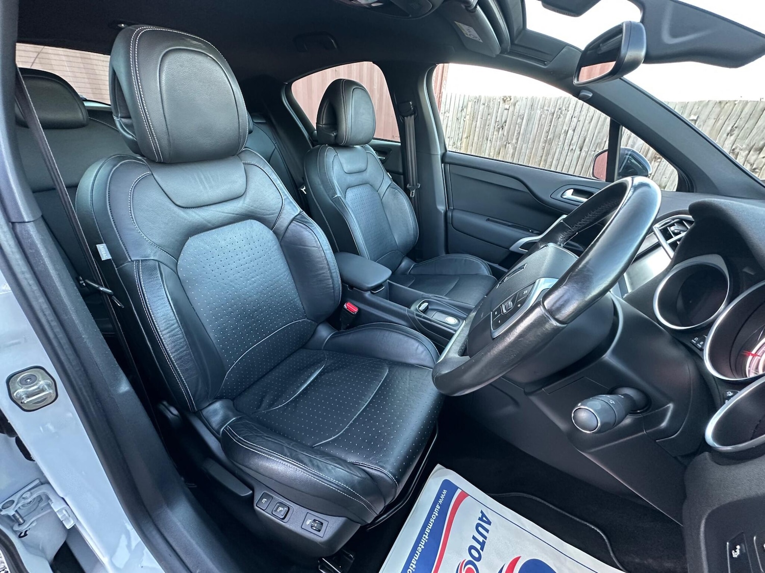 Used DS Automobiles DS 4 Crossback 2017 for sale - 76886115: Photo 40