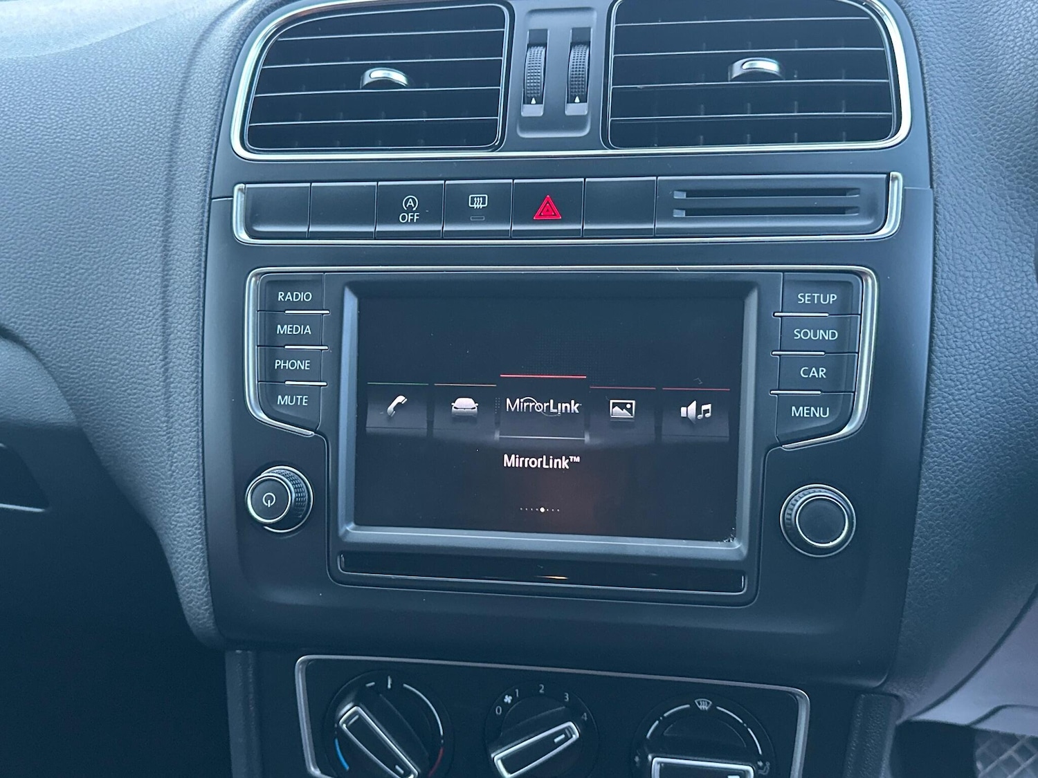 Used Volkswagen Polo 2015 for sale - 77102011: Photo 49