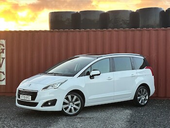 Used Peugeot 5008 2015 for sale - 76899003: Photo
