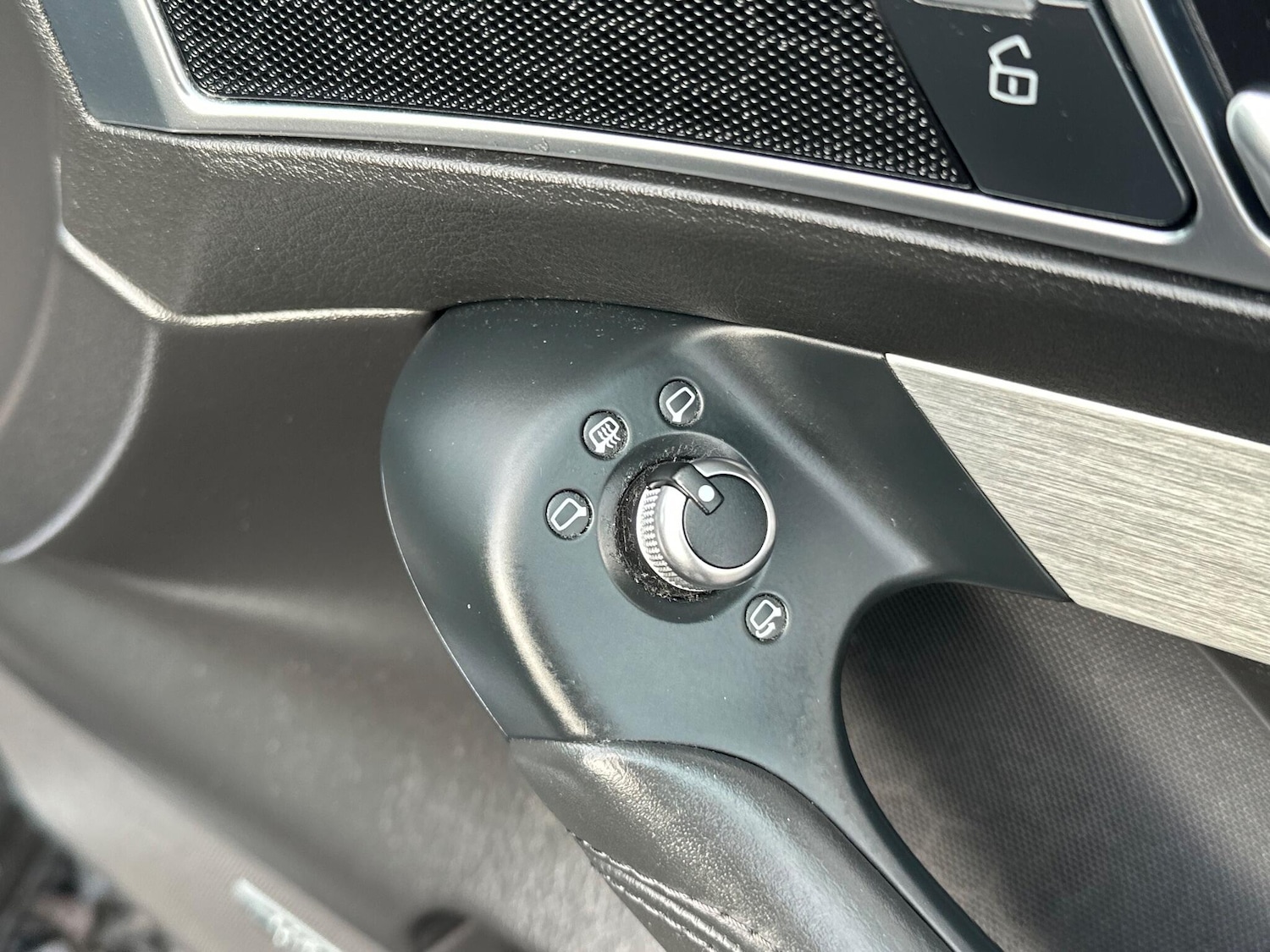 Used Audi A6 2010 for sale - 77304949: Photo 40