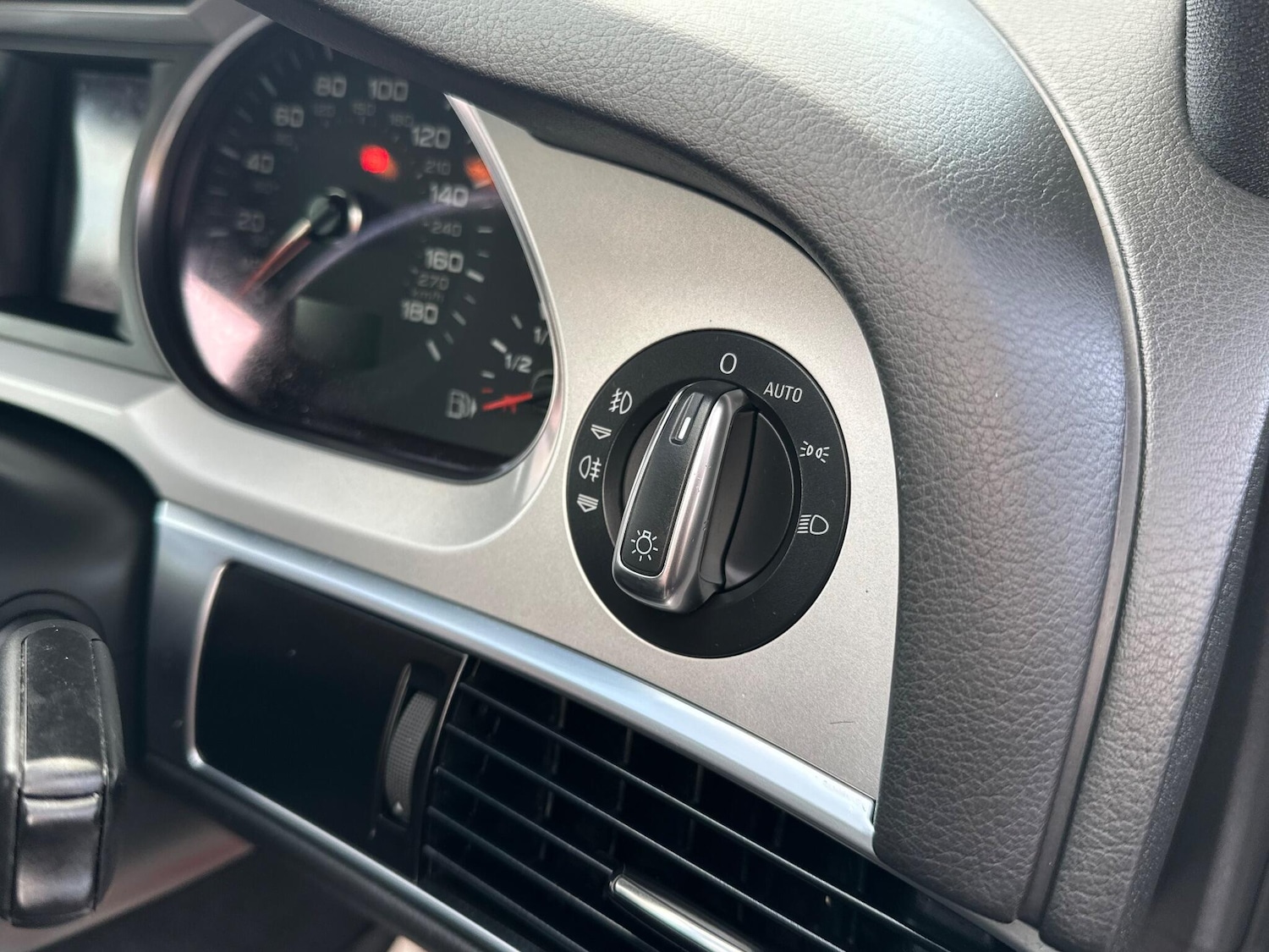 Used Audi A6 2010 for sale - 77304949: Photo 43