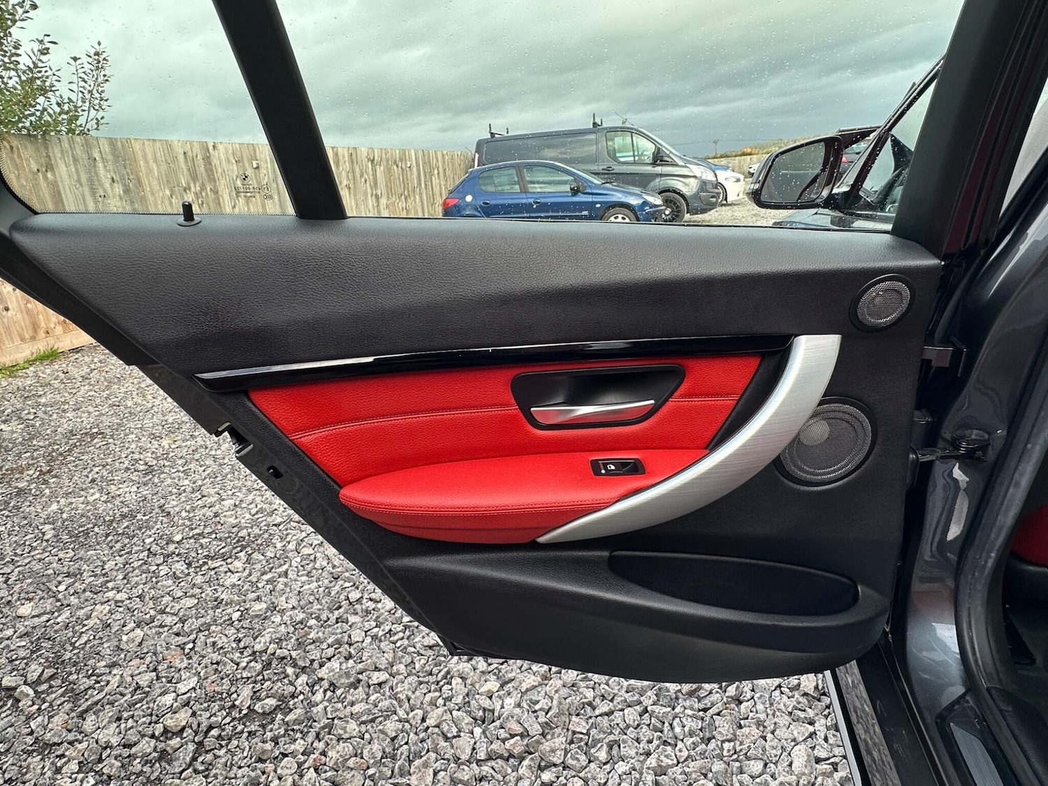 Used BMW 3 Series for sale - 76701485: Photo 85