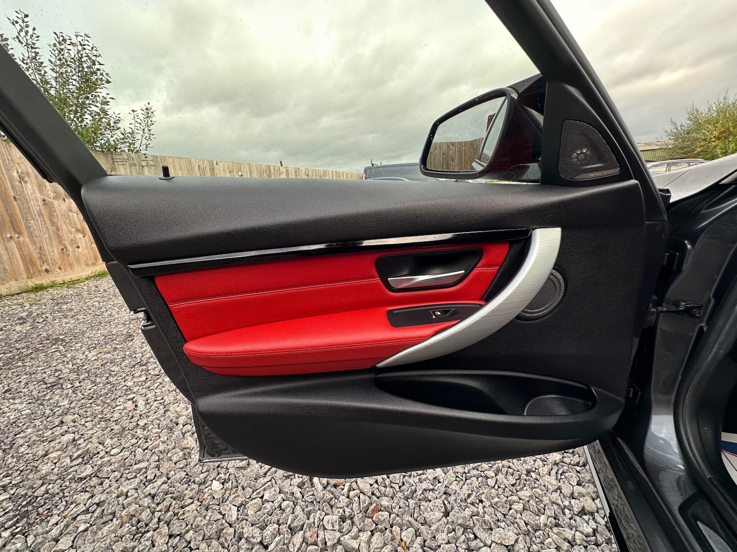 Used BMW 3 Series for sale - 76701485: Photo 90