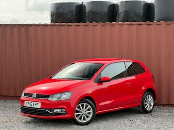 Used Volkswagen Polo 2016 for sale - 78047448: Photo