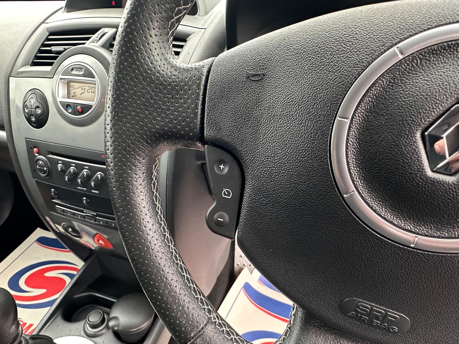 Used Renault Megane for sale - 76702056: Photo 65