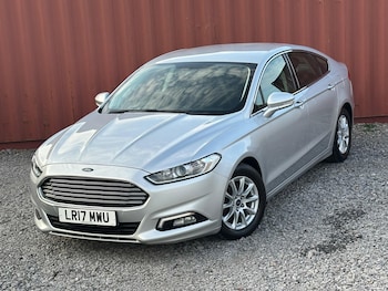 Used Ford Mondeo 2017 for sale - 76702469: Photo