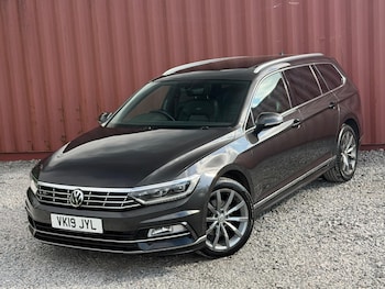 Used Volkswagen Passat 2019 for sale - 79601165: Photo