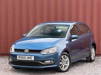 Used Volkswagen Polo 2015 for sale - 78922309: Photo