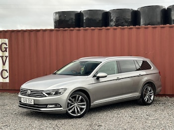 Used Volkswagen Passat 2016 for sale - 76886886: Photo