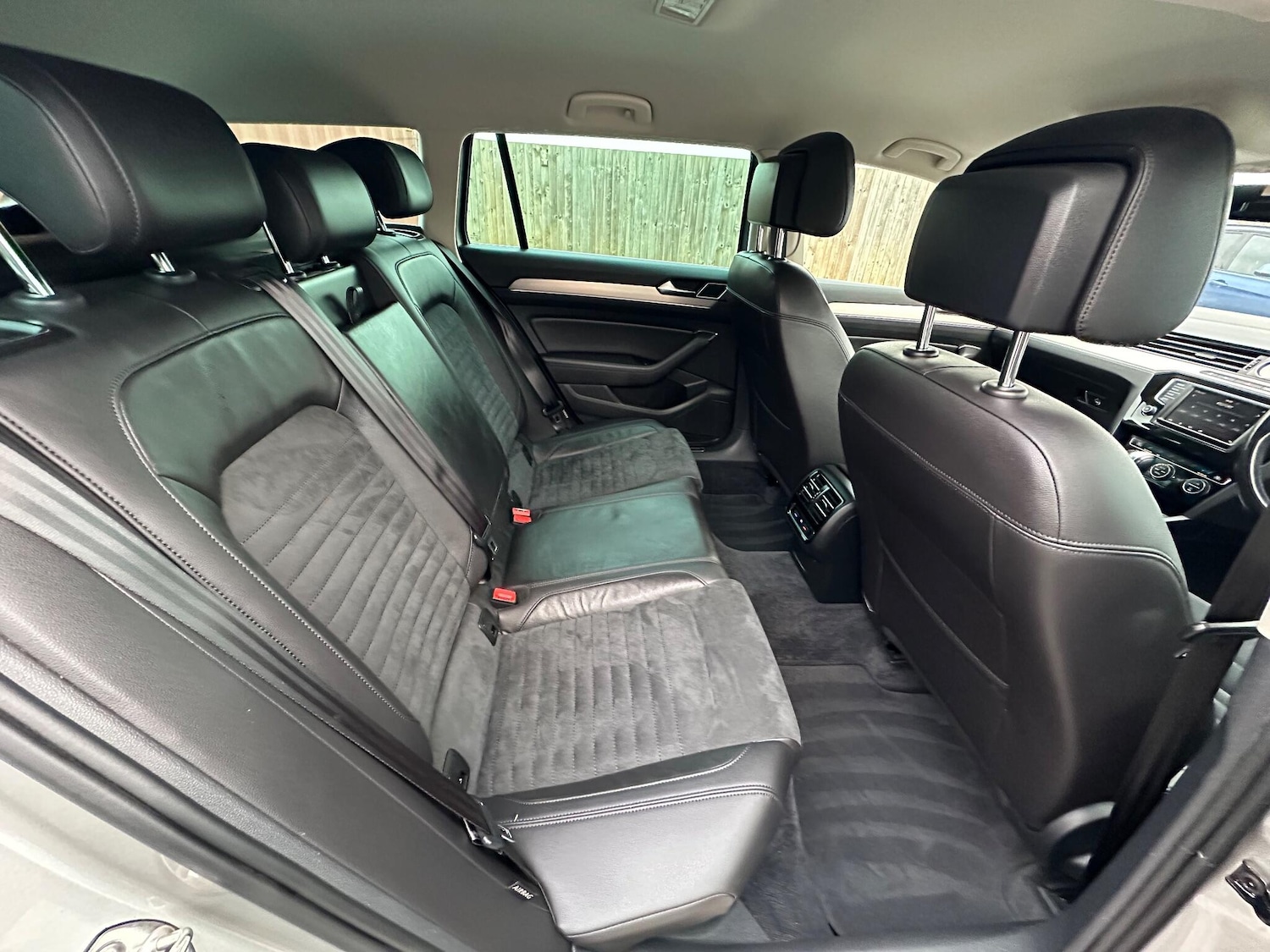 Used Volkswagen Passat 2016 for sale - 76886886: Photo 61