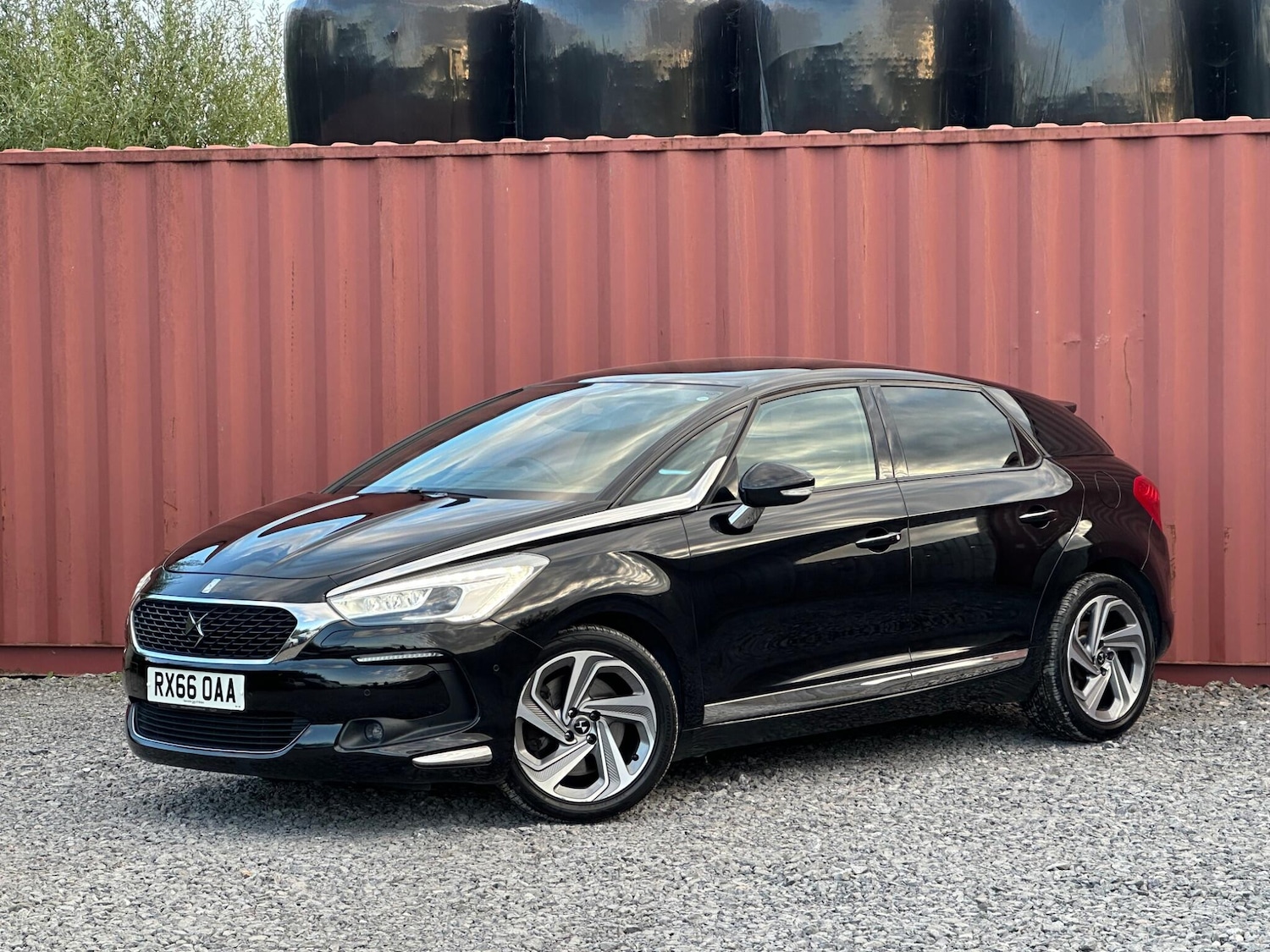 Used DS Automobiles DS 5 2016 for sale - 76865337: Photo 2