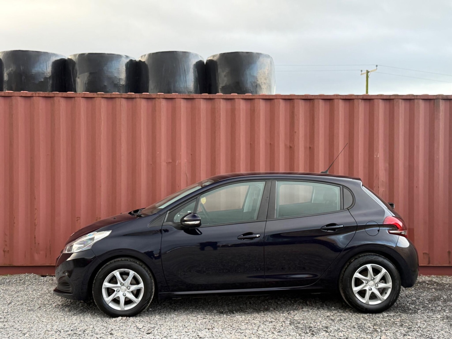 Used Peugeot 208 2015 for sale - 77853494: Photo 13