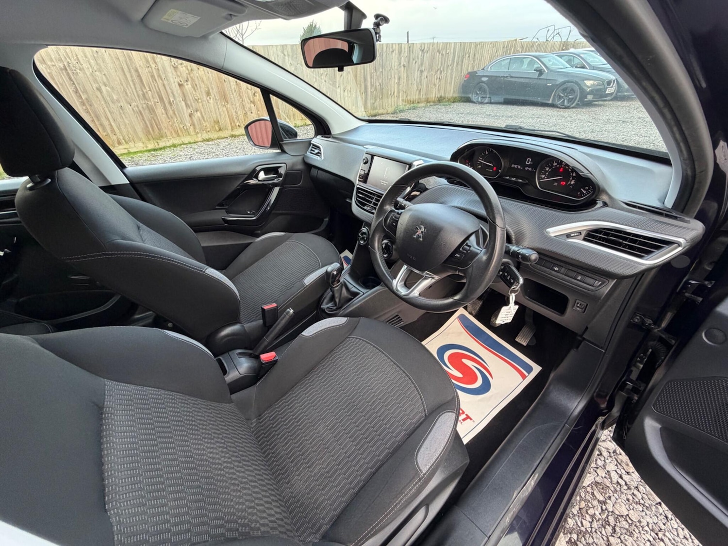 Used Peugeot 208 2015 for sale - 77853494: Photo 31