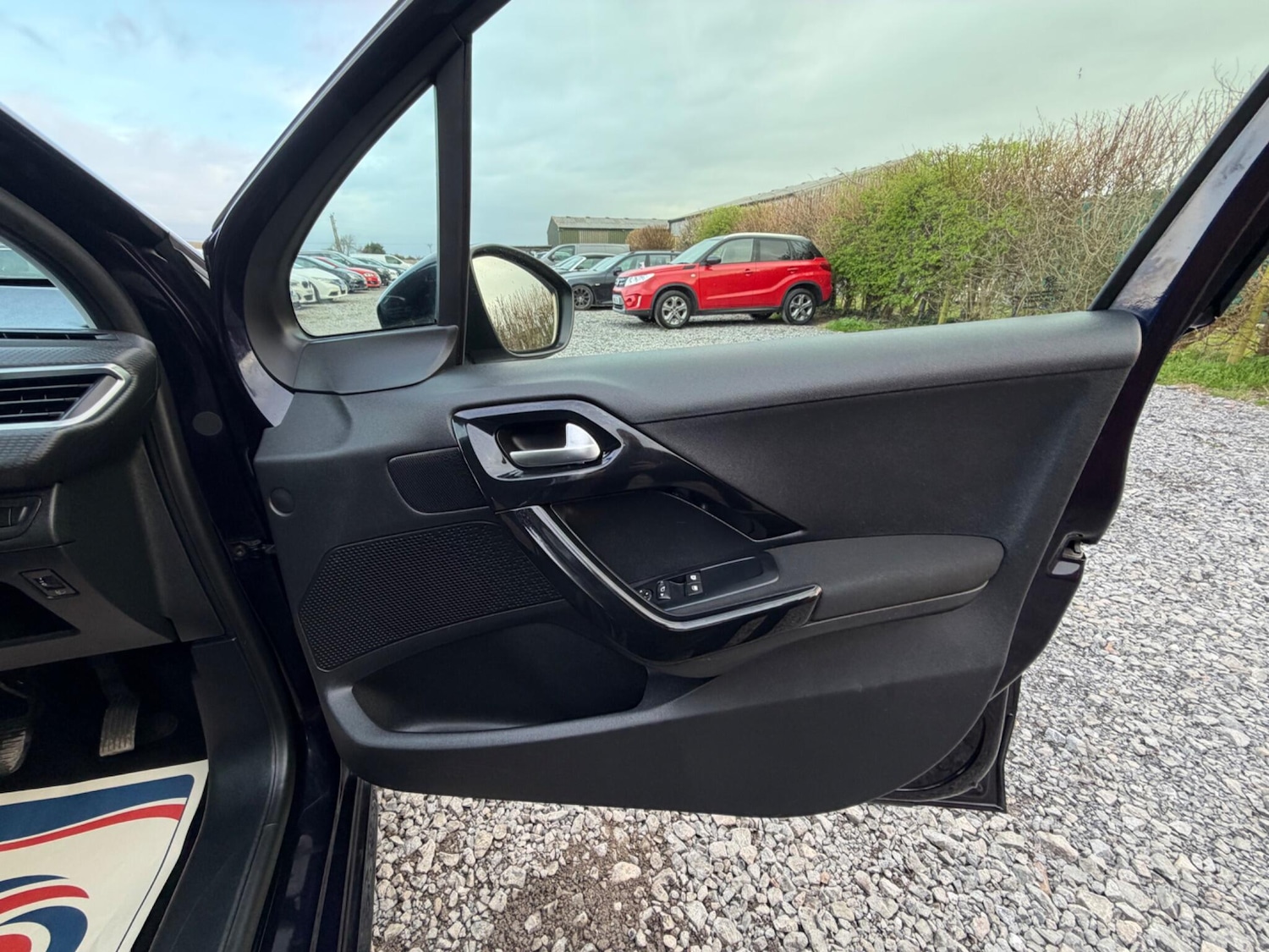 Used Peugeot 208 2015 for sale - 77853494: Photo 34