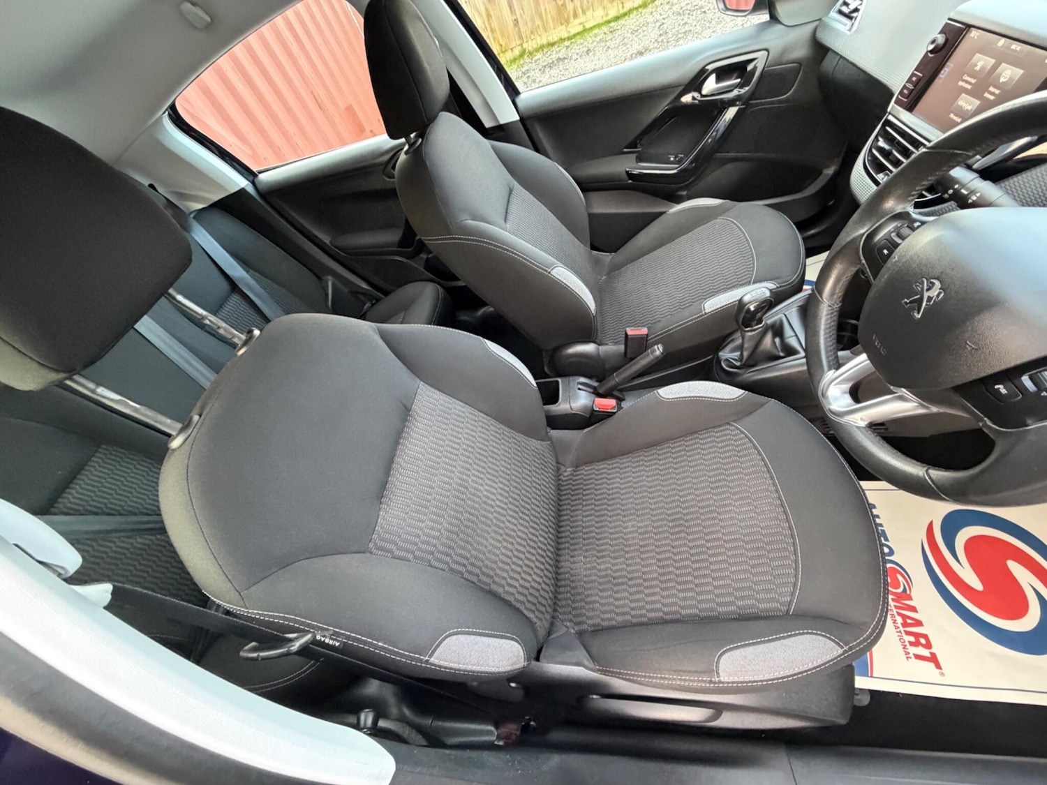 Used Peugeot 208 2015 for sale - 77853494: Photo 36