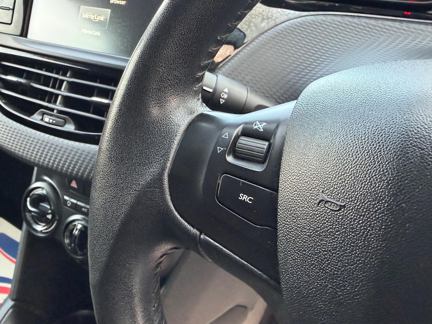 Used Peugeot 208 2015 for sale - 77853494: Photo 39