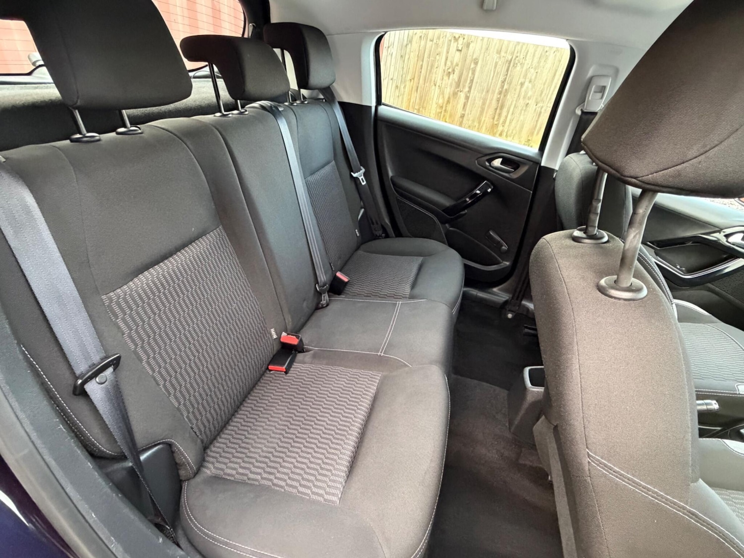 Used Peugeot 208 2015 for sale - 77853494: Photo 50