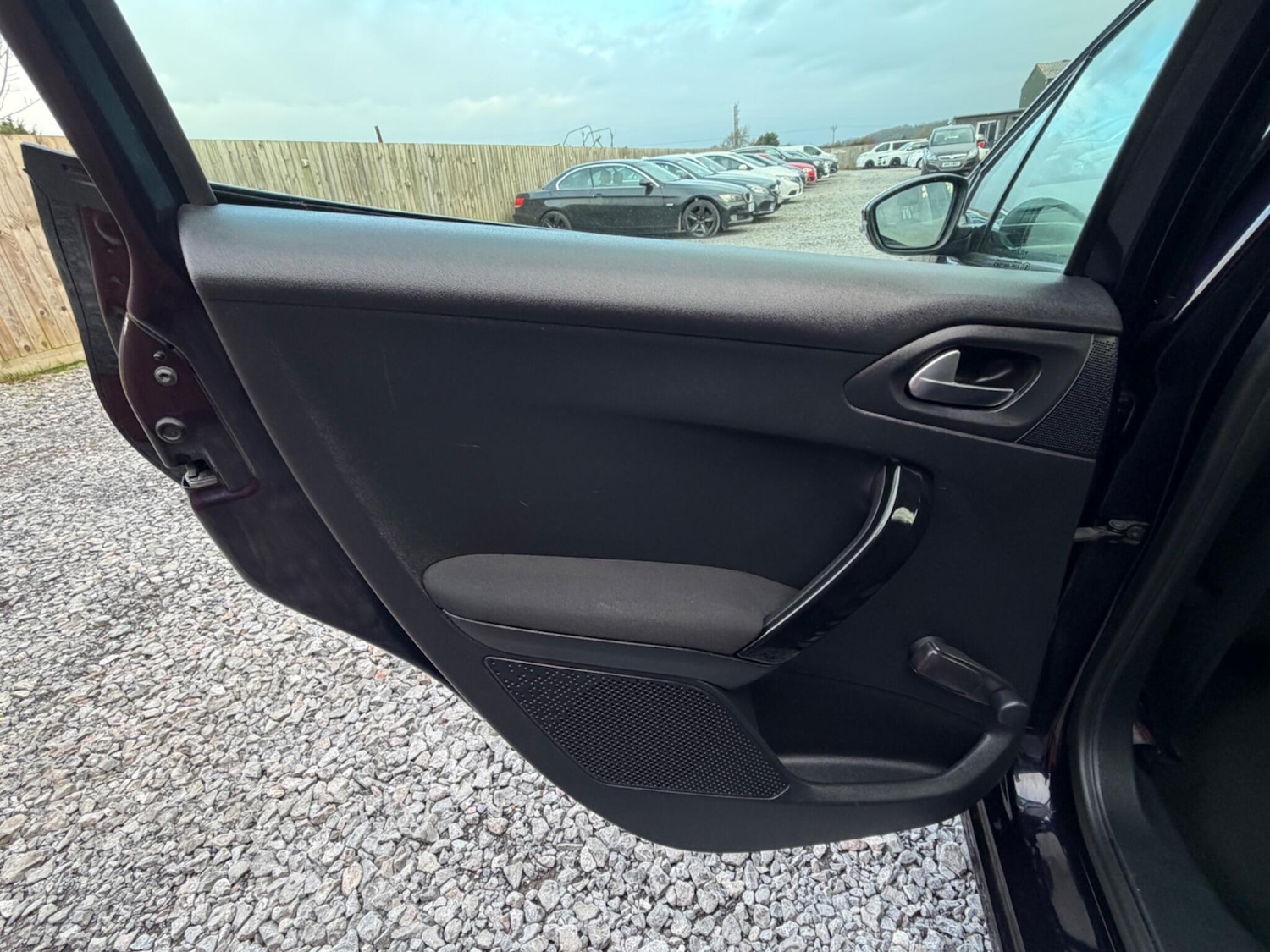 Used Peugeot 208 2015 for sale - 77853494: Photo 54