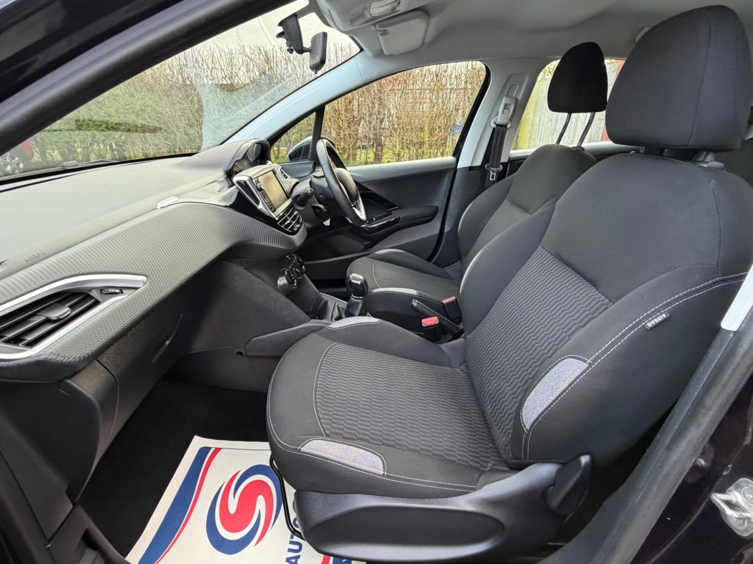 Used Peugeot 208 2015 for sale - 77853494: Photo 55