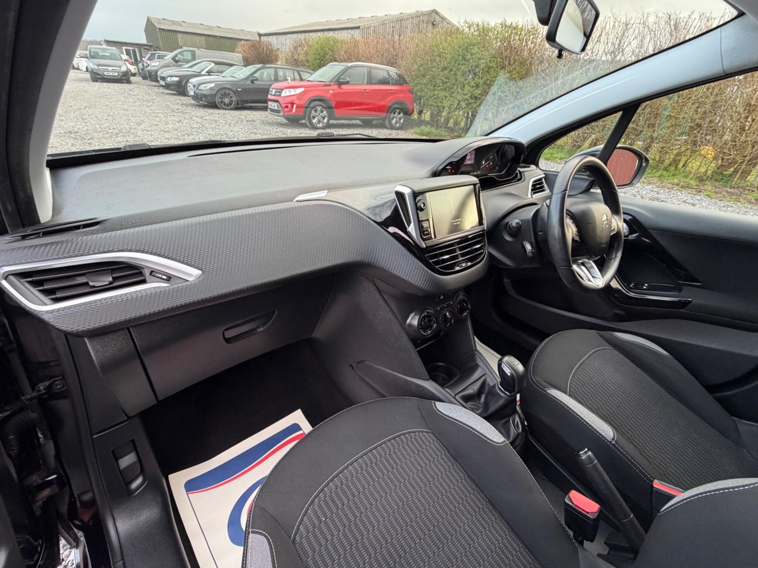 Used Peugeot 208 2015 for sale - 77853494: Photo 56