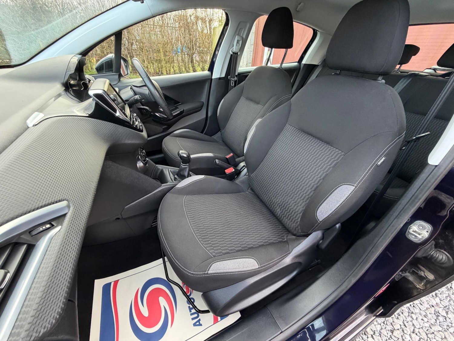 Used Peugeot 208 2015 for sale - 77853494: Photo 57