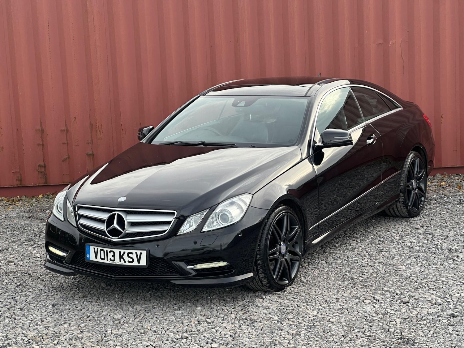 Used Mercedes-Benz E Class 2013 for sale - 76936569: Photo 13