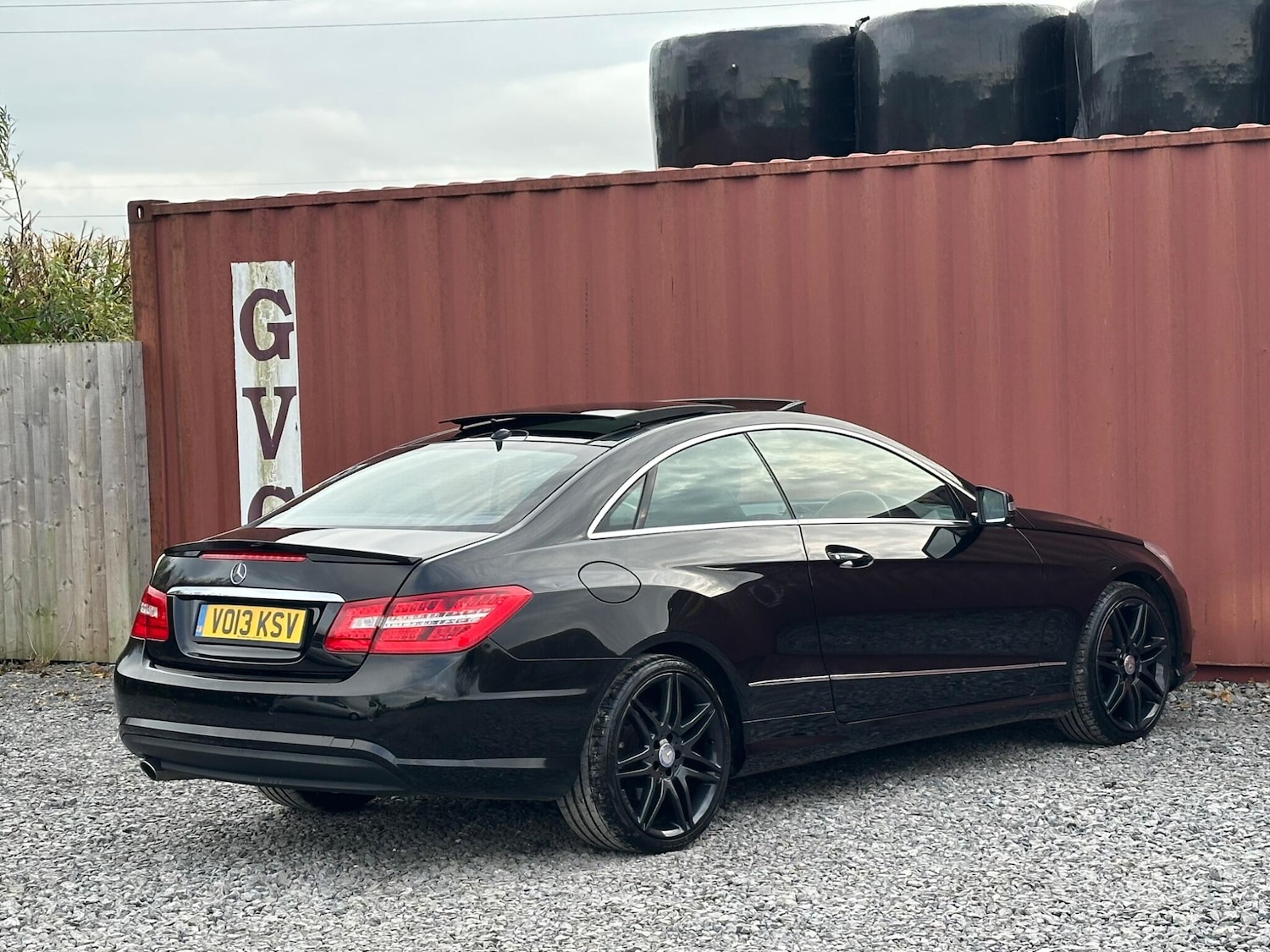 Used Mercedes-Benz E Class 2013 for sale - 76936569: Photo 36