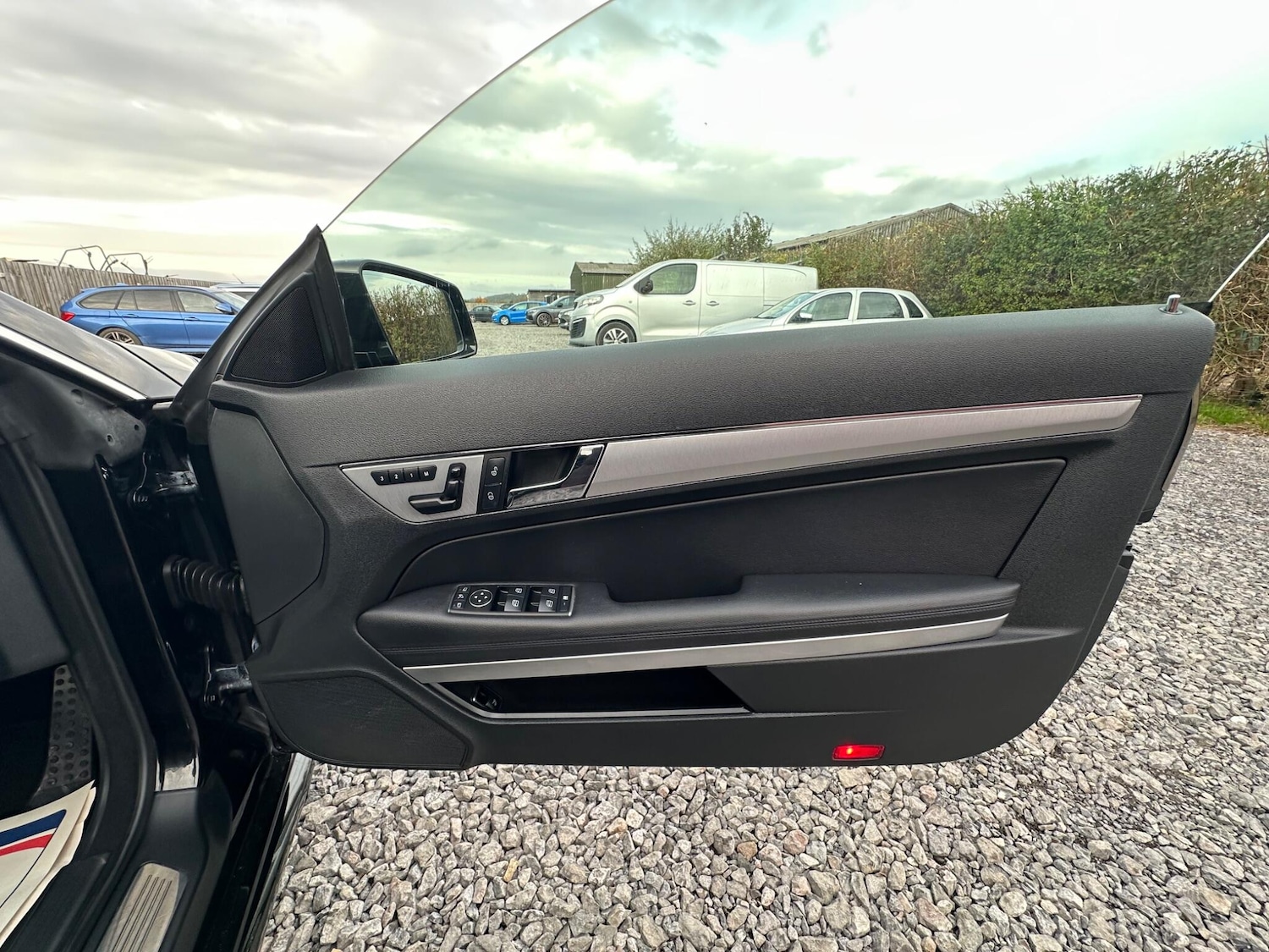 Used Mercedes-Benz E Class 2013 for sale - 76936569: Photo 54