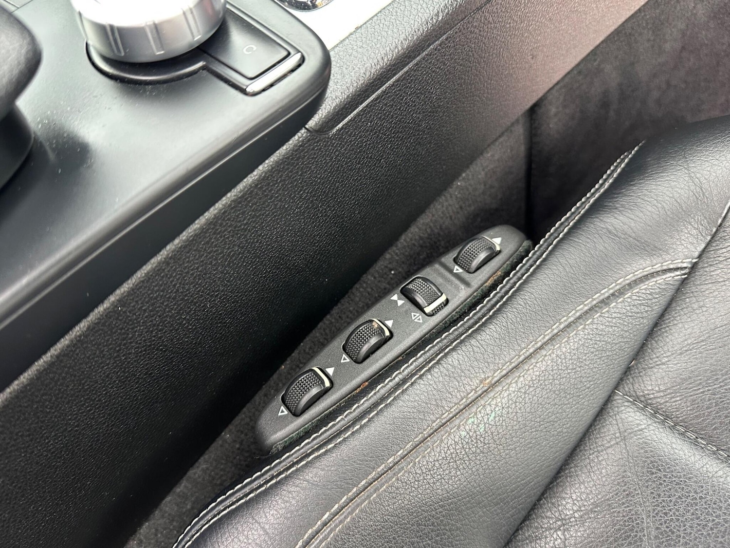 Used Mercedes-Benz E Class 2013 for sale - 76936569: Photo 61