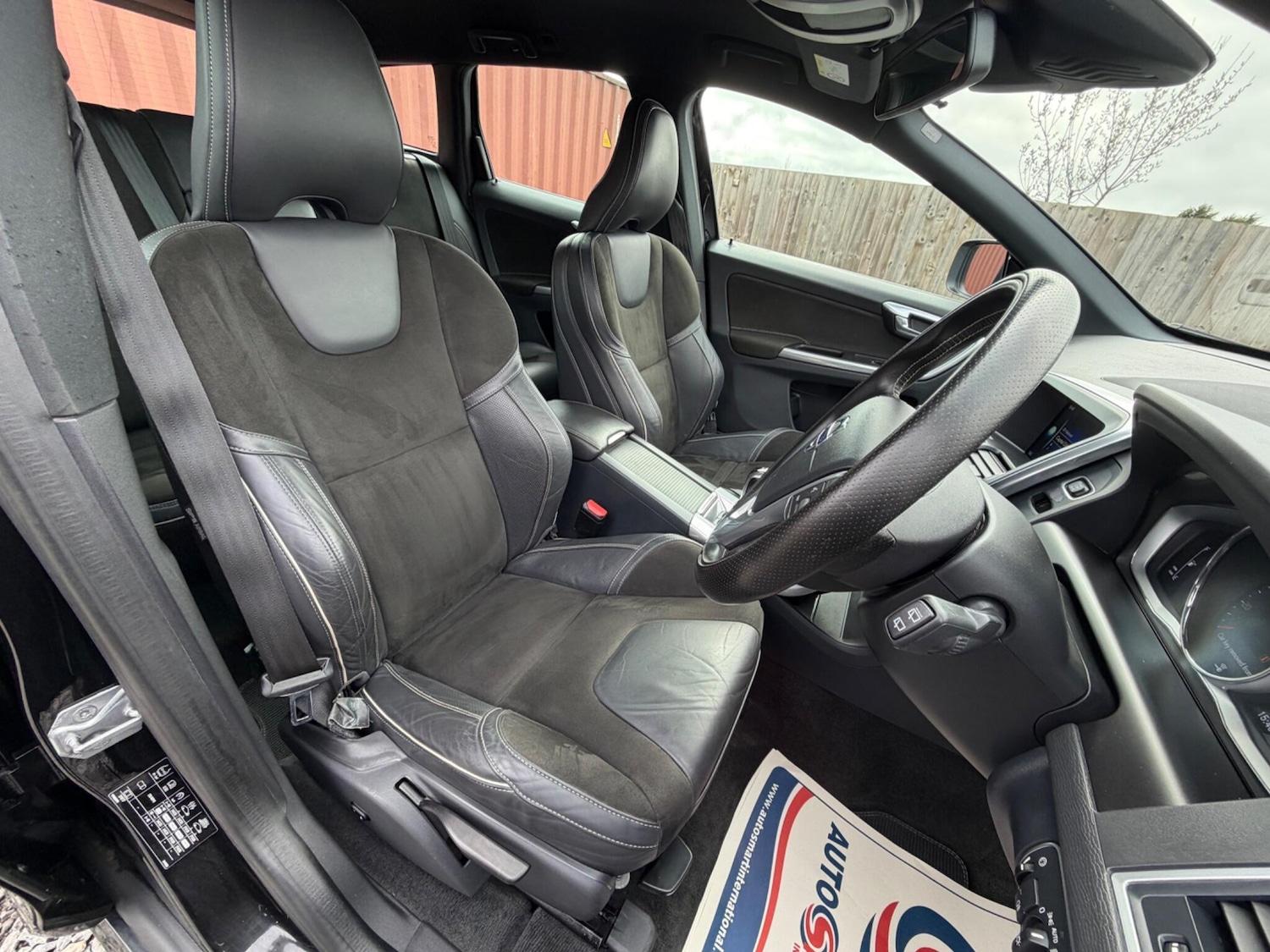 Used Volvo XC60 2016 for sale - 78127430: Photo 44