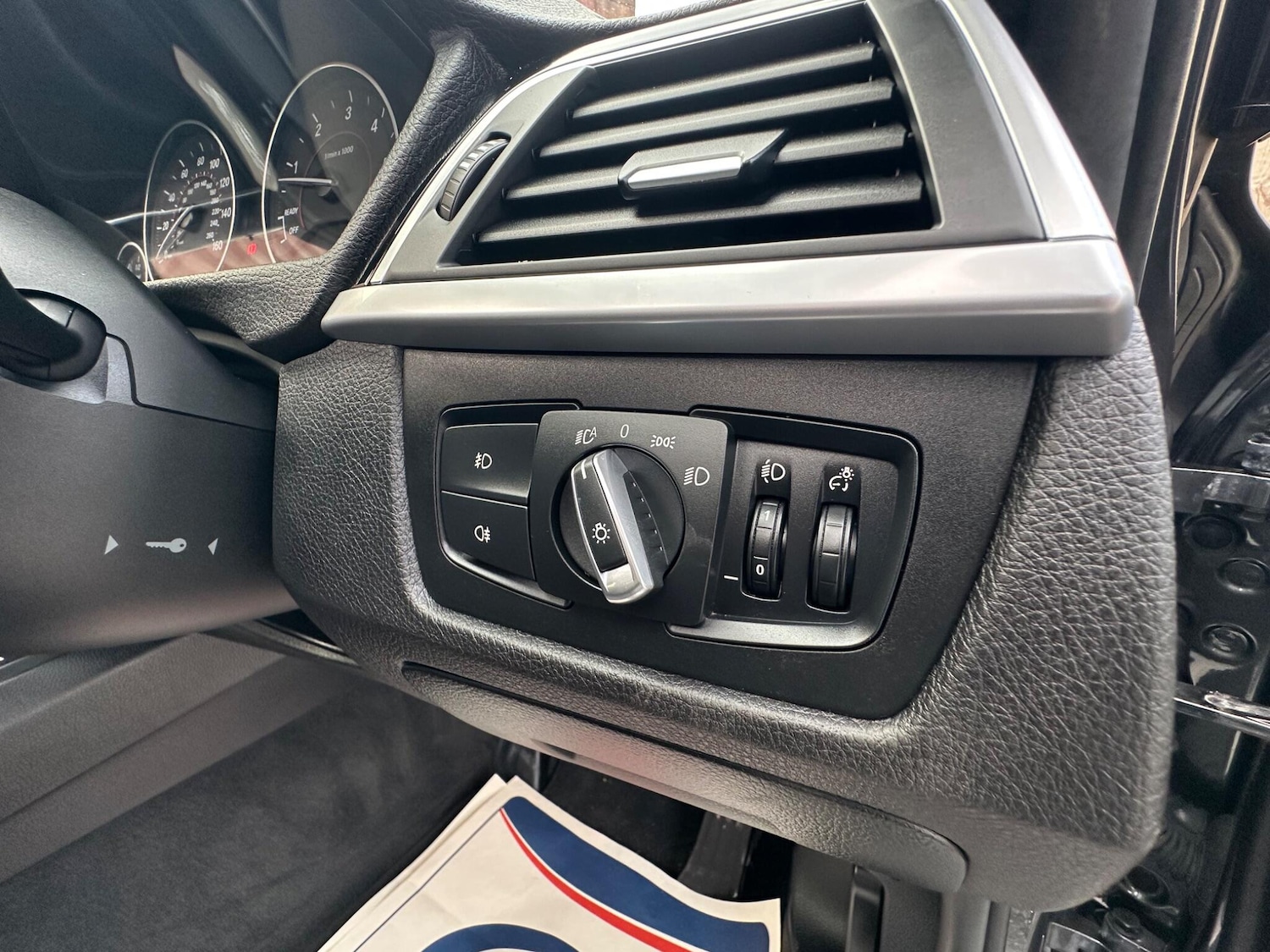 Used BMW 3 Series 2019 for sale - 77586647: Photo 54