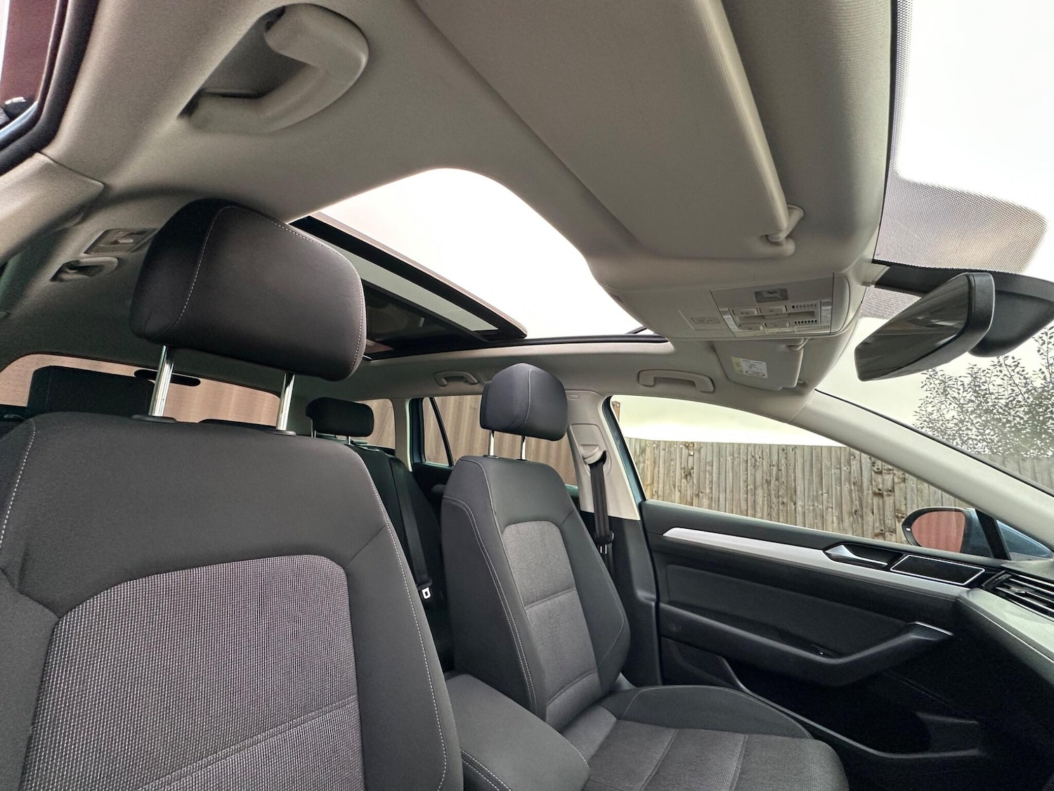 Used Volkswagen Passat for sale - 76701047: Photo 49