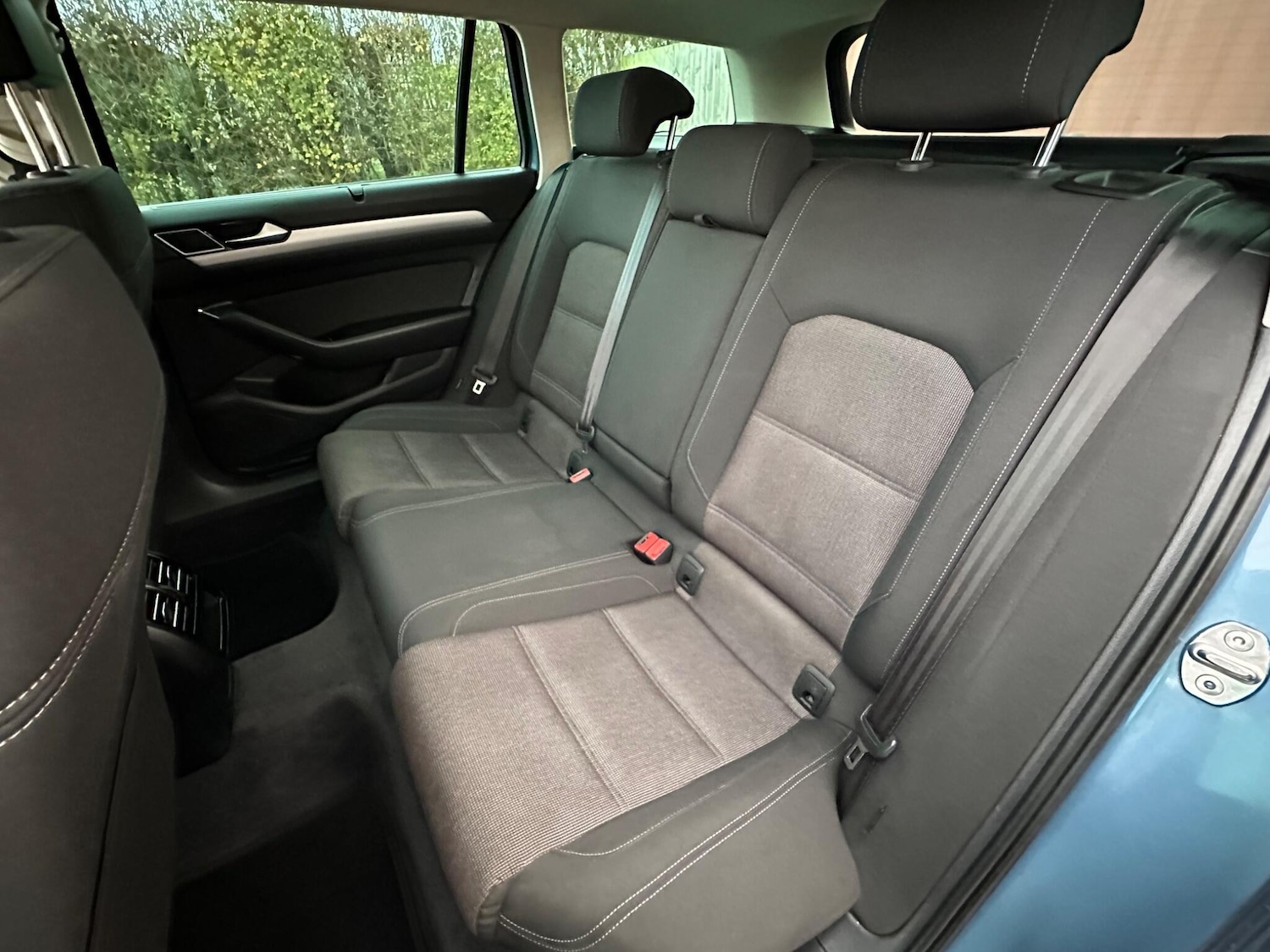 Used Volkswagen Passat for sale - 76701047: Photo 77