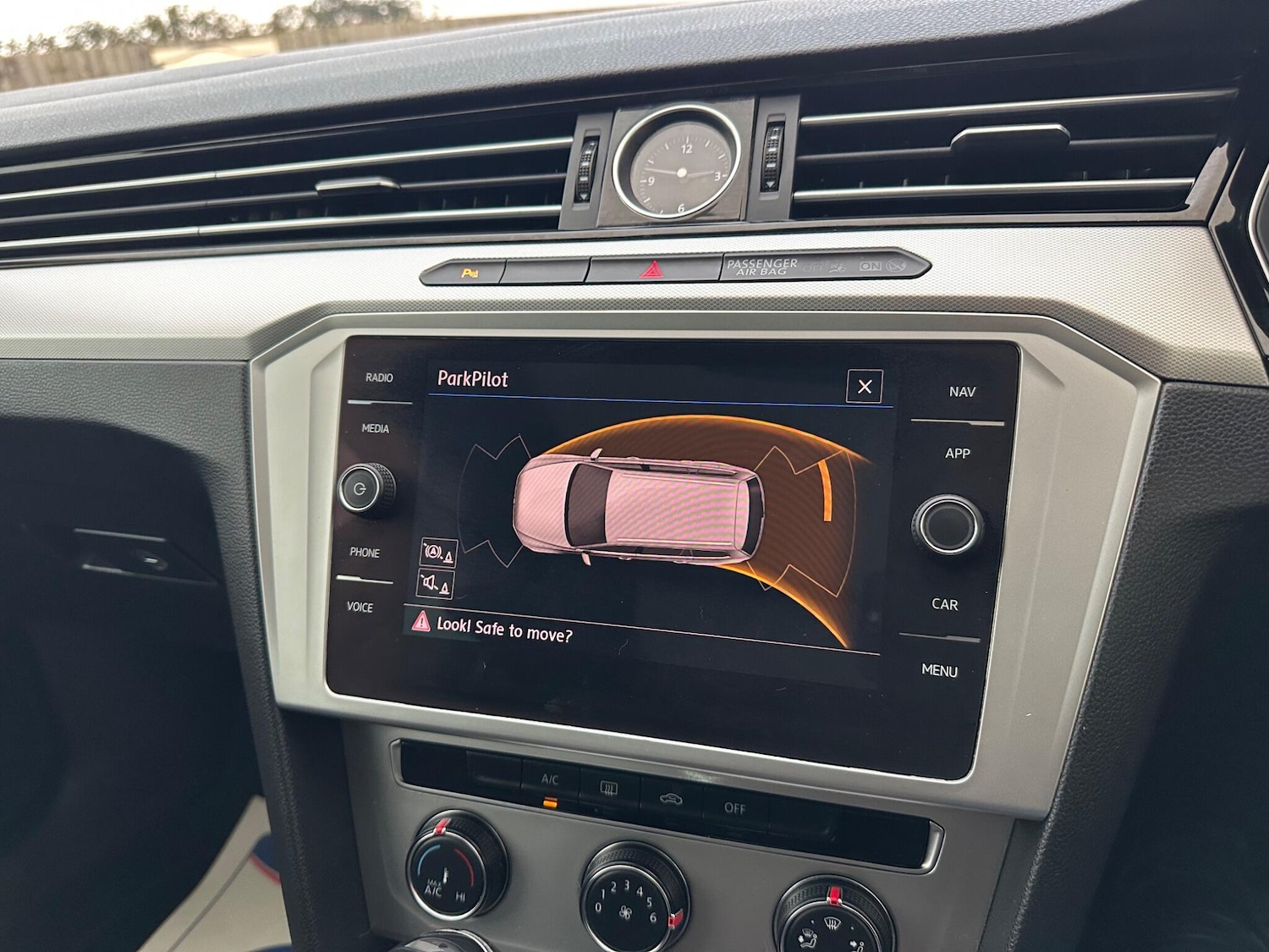 Used Volkswagen Passat for sale - 76701047: Photo 84