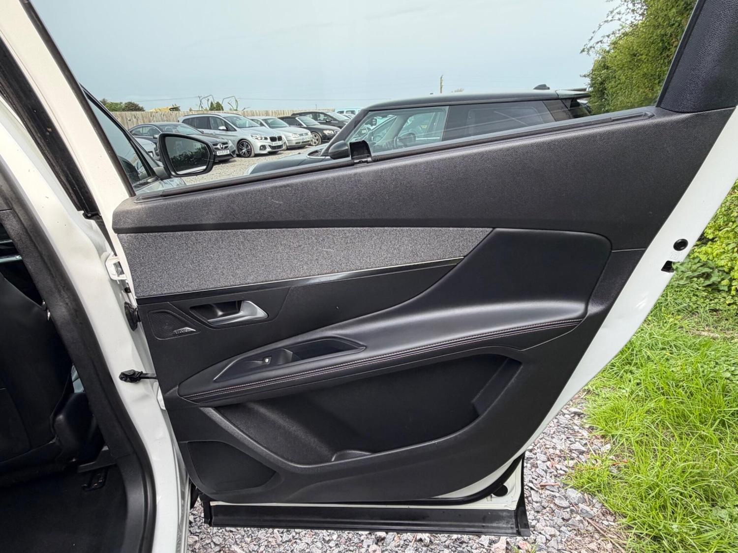 Used Peugeot 5008 2017 for sale - 78204614: Photo 65