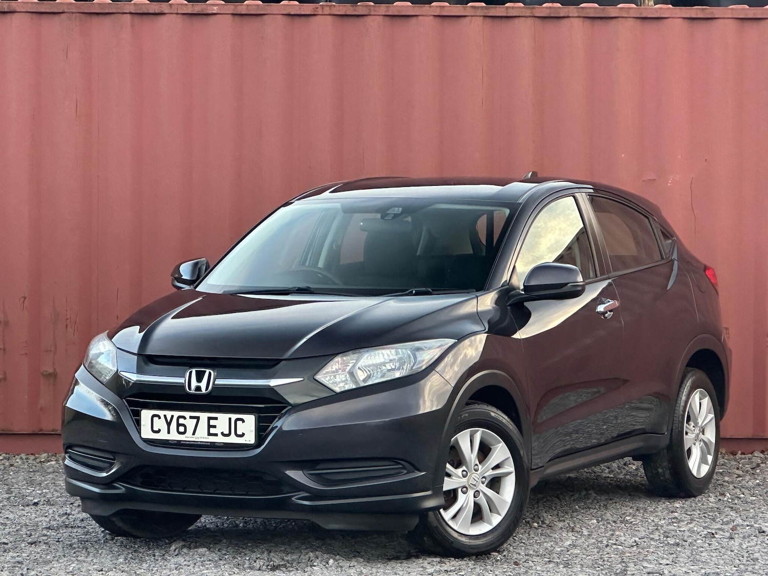 Used Honda HR-V 2017 for sale - 77156782: Photo 1
